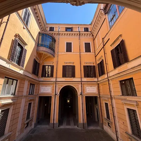 Trevi Ducal Palace Iii Apartment Rome